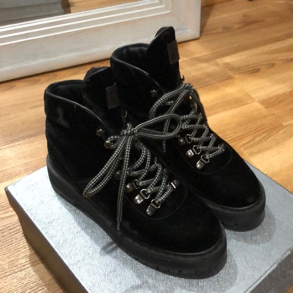 Linea rossa Prada velvet boot - Picture 1 of 9
